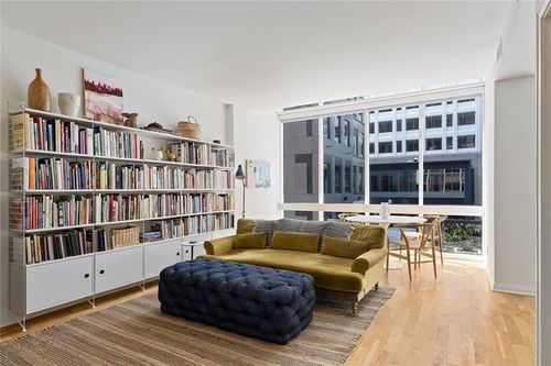 145 15th St Ne, Atlanta, GA, 30309-3526 | Card Image