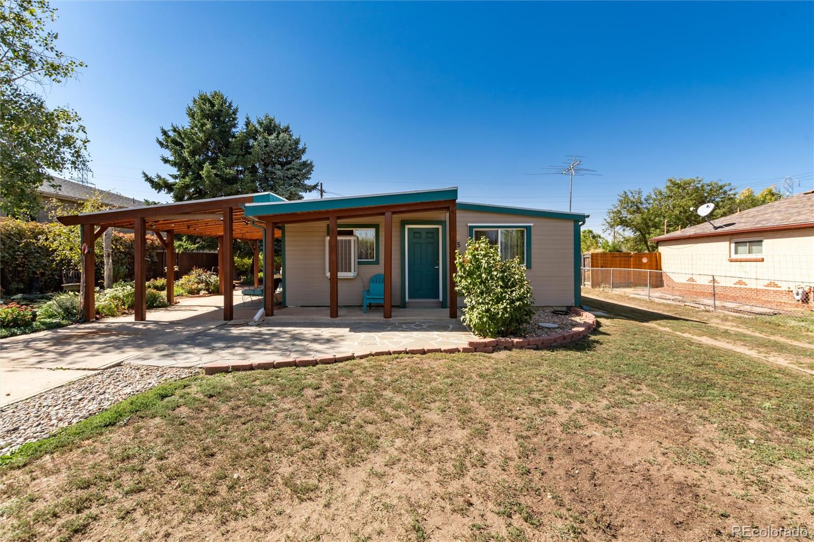 Eaton St, Lakewood, CO 80226