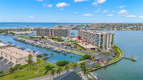 104-east-1 Key Capri, TREASURE ISLAND, FL, 33706-5900 | Card Image