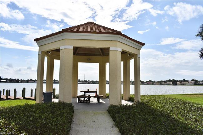 Cabana and Fishing Dock | Image 25
