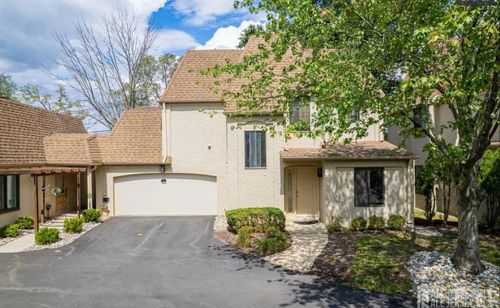 31 Gate House Ln, Edison, NJ, 08820-4004 | Card Image