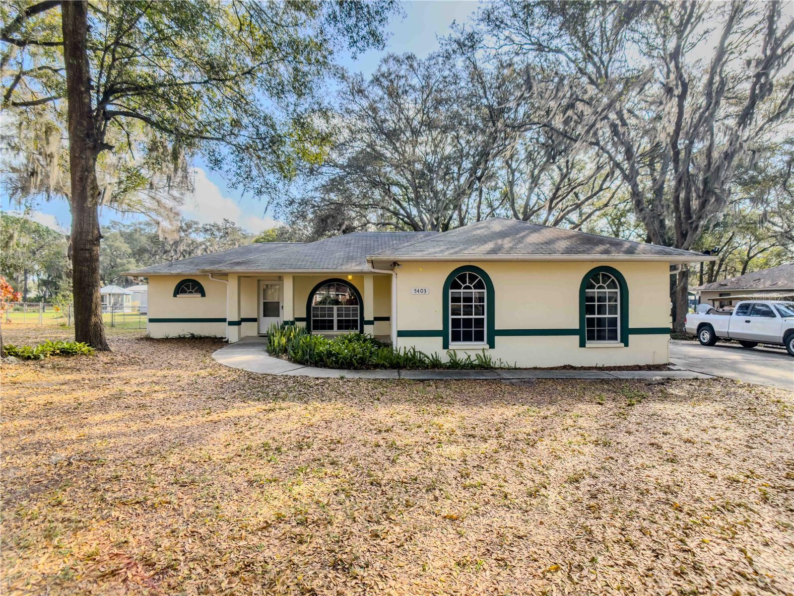 Peach Ave, Seffner, FL 33584