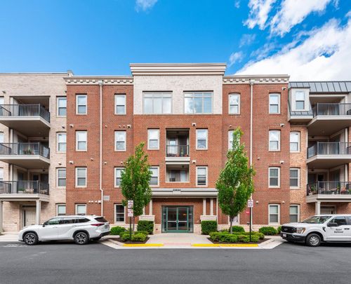 200-23630 Havelock Walk Ter, ASHBURN, VA, 20148 | Card Image
