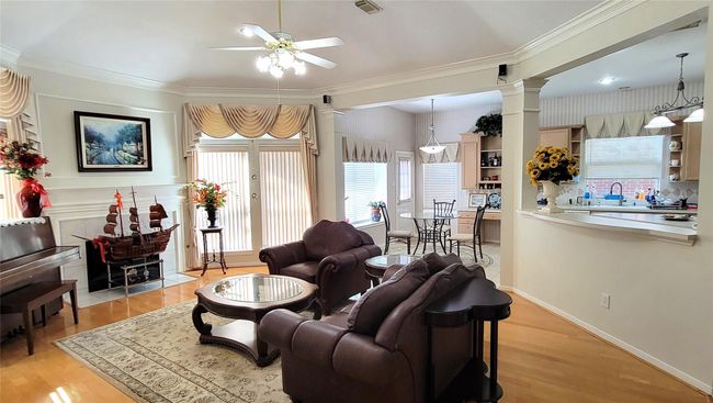 12110 Audubon Ct, House other with 3 bedrooms, 2 bathrooms and 2 parking in Stafford TX | Image 8
