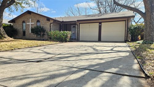 610 Greencove Dr, Garland, TX, 75040-5774 | Card Image