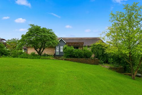 1011 Sunnyview Lane, Frankfort, KY, 40601 | Card Image