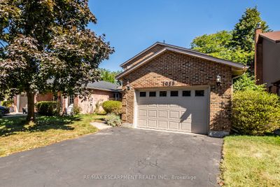 1098 Stephenson Dr, House other with 3 bedrooms, 3 bathrooms and 3 parking in Burlington ON | Image 3