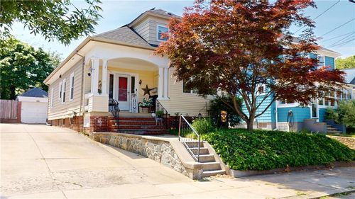 36 Lindy Ave, Providence, RI, 02908-4026 | Card Image