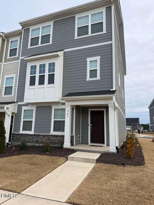 203 Nahunta Dr, Apex, NC, 27539-8019 | Card Image