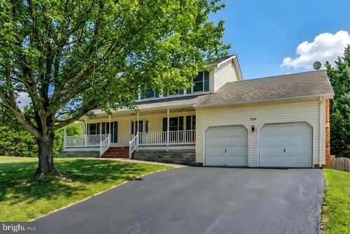 7129 Cavalry Dr, WARRENTON, VA, 20187-9188 | Card Image