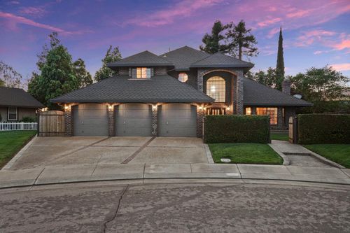 1041 Yuloni Dr, Lodi, CA, 95240-0681 | Card Image