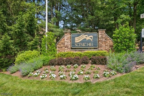 16 Buchanon Ct, West Orange, NJ, 07052-1126 | Card Image