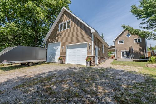 28 Tamerack Ave, Sturgeon Falls, ON, P2B3H7 | Card Image