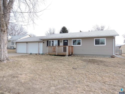912 S Blaine St Street, Lennox, SD, 57039 | Card Image