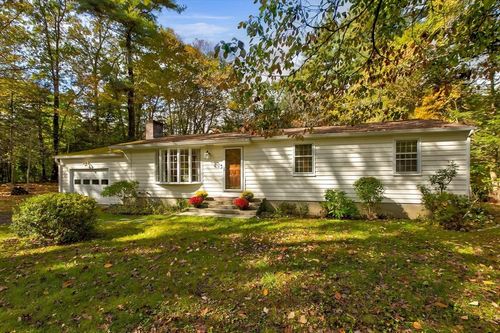 220 Red Acre Rd, Stow, MA, 01775-1137 | Card Image