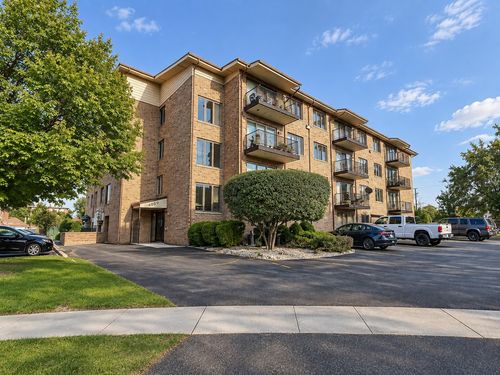 4e-4009 W 93rd Place, Oak Lawn, IL, 60453 | Card Image