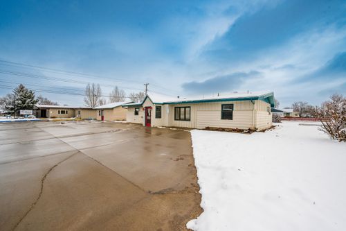 813 Highland Ave, Sheridan, WY, 82801-2729 | Card Image