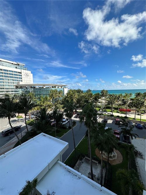 617-2899 Collins Ave, Miami Beach, FL, 33140-4433 | Card Image