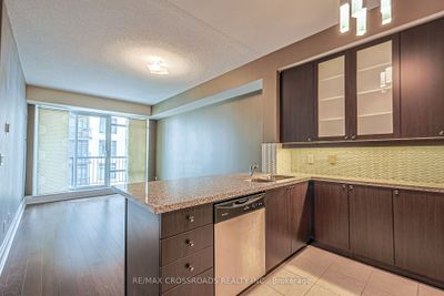 706 - 131 Upper Duke Cres, Condo with 1 bedrooms, 2 bathrooms and 1 parking in Markham ON | Image 3