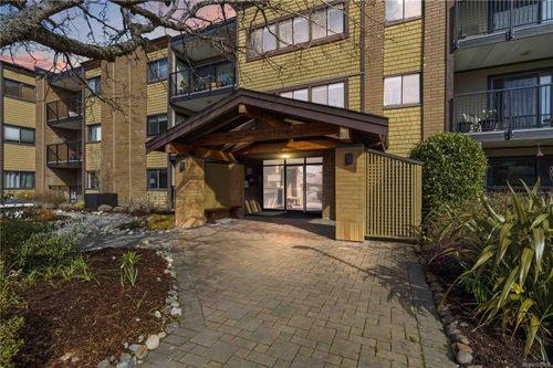 224-1870 Mckenzie Ave, Saanich, BC, V8N4X3 | Card Image