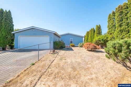 1933 Se Gregory Dr, Dallas, OR, 97338-2746 | Card Image