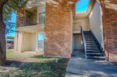 Property entrance featuring a balcony | Image 2