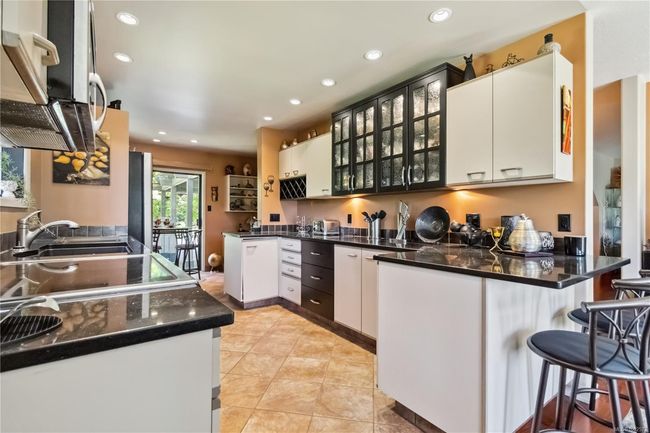 1 - 981 Fir Tree Glen, Townhouse with 2 bedrooms, 3 bathrooms and null parking in Saanich BC | Image 19