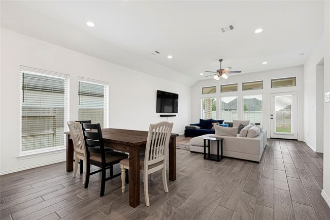2146 Coyote Run Dr, House other with 3 bedrooms, 2 bathrooms and 2 parking in Katy TX | Image 10