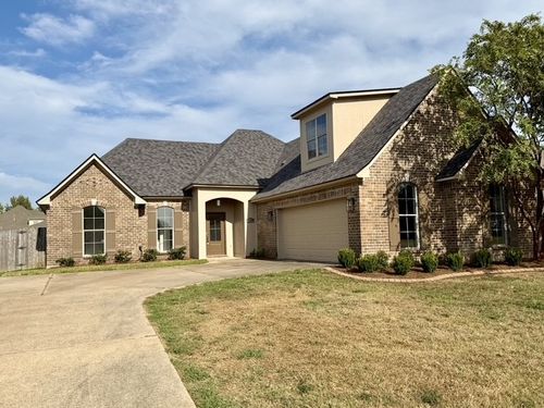 3903 Le Brooke Ln, Benton, LA, 71006-9726 | Card Image