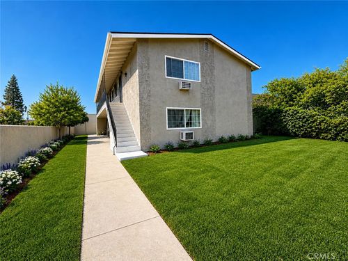 6-321 N Macneil, San Fernando, CA, 91340 | Card Image