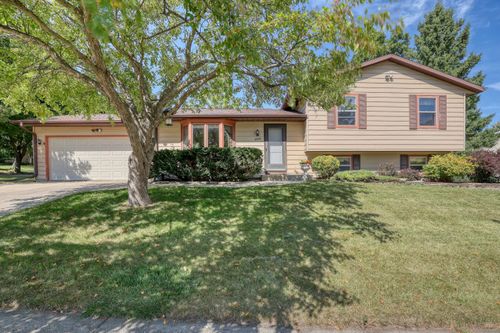 2150 Kensington Dr, Waukesha, WI, 53188-5629 | Card Image