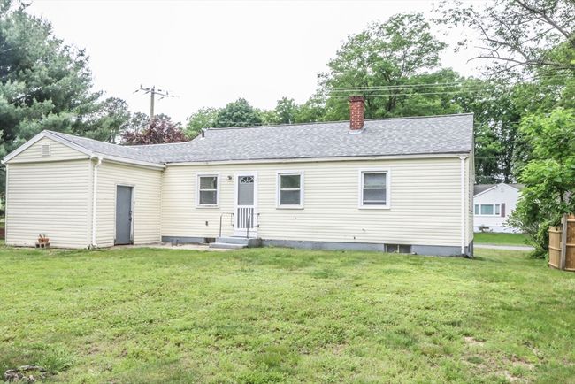 109 Bacon Rd, House other with 4 bedrooms, 2 bathrooms and 4 parking in Springfield MA | Image 4