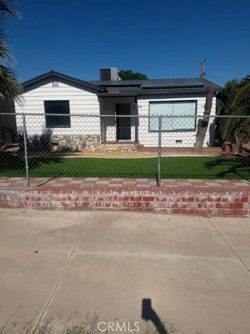 824 S 2nd Ave, Barstow, CA, 92311-3849 | Card Image