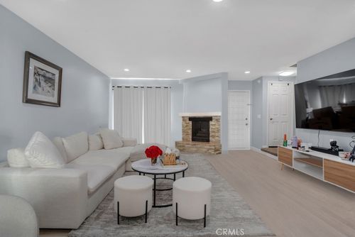 4-14319 Addison St, Sherman Oaks, CA, 91423-2248 | Card Image