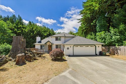 65 Redwood Ave, Rio Dell, CA, 95562-0016 | Card Image