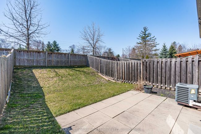 18 - 7 Atessa Dr, Condo with 3 bedrooms, 3 bathrooms and 1 parking in Hamilton ON | Image 36