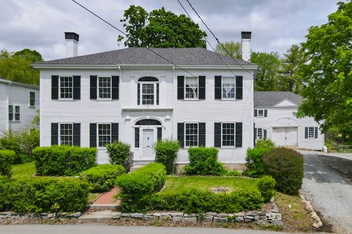 33 Main St, Thomaston, ME, 04861-3427 | Card Image