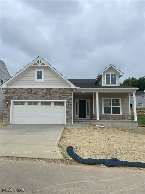 1236 Selena Grove, Green, OH, 44232 | Card Image