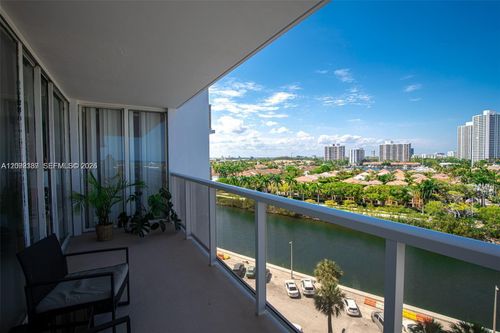 902-3701 N Country Club Dr, Aventura, FL, 33180-1732 | Card Image