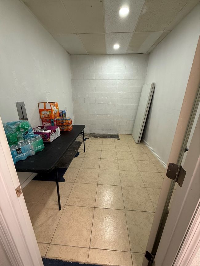 325 Pipeline Rd, Home with 0 bedrooms, 0 bathrooms and null parking in Bedford TX | Image 14