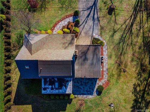 13 Colonial Rd, Scarsdale, NY, 10583-7738 | Card Image