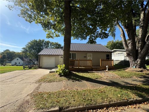 203 S Crocker Ave, Greenwood, WI, 54437-9317 | Card Image