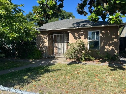 2006 S American Street, Stockton, CA, 95206 | Card Image