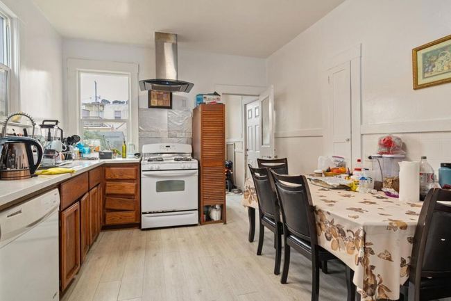 373 Winchester St, House other with 3 bedrooms, 2 bathrooms and 1 parking in Daly City CA | Image 11