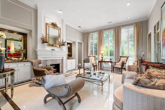 5613 Shady Elm Cir, House other with 4 bedrooms, 4 bathrooms and null parking in Plano TX | Image 8