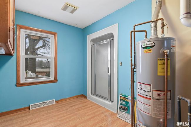 702 W Pershing Rd, House other with 3 bedrooms, 2 bathrooms and null parking in Decatur IL | Image 27