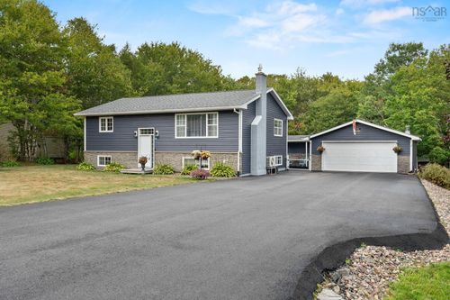 36 Rockwell Dr, Mount Uniacke, NS, B0N1Z0 | Card Image