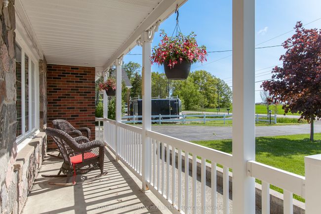 15 3 Rd Rd E, House other with 3 bedrooms, 1 bathrooms and 8 parking in Stoney Creek ON | Image 5