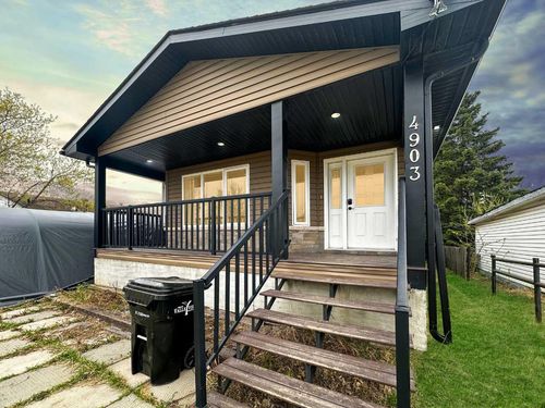 {{alt}} | Card Image