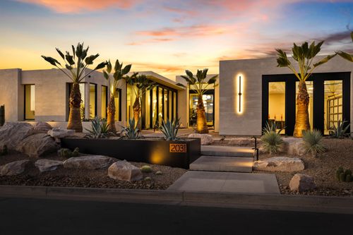 2031 E Pinnacle Dr, St. George, UT, 84790-7847 | Card Image